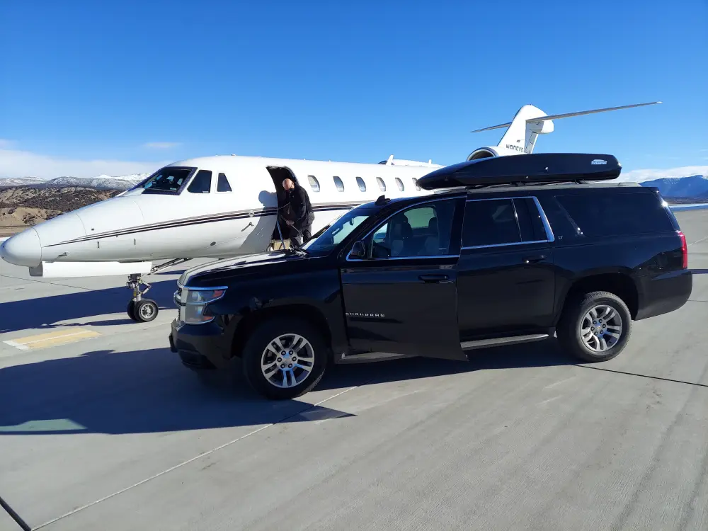 Top Tips To Avoid Airport Transfer Headaches With Limos